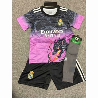 140cmレアル・マドリード新モデル　ムパッペ　子供ユニフォーム三点セット